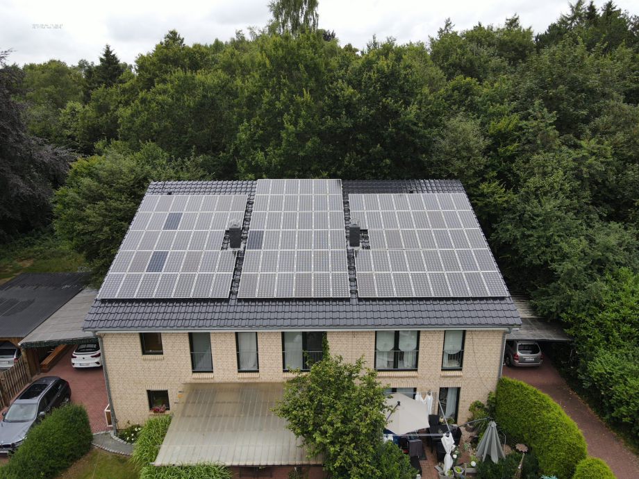 PV Anlage auf einem Mehrfamilienhaus