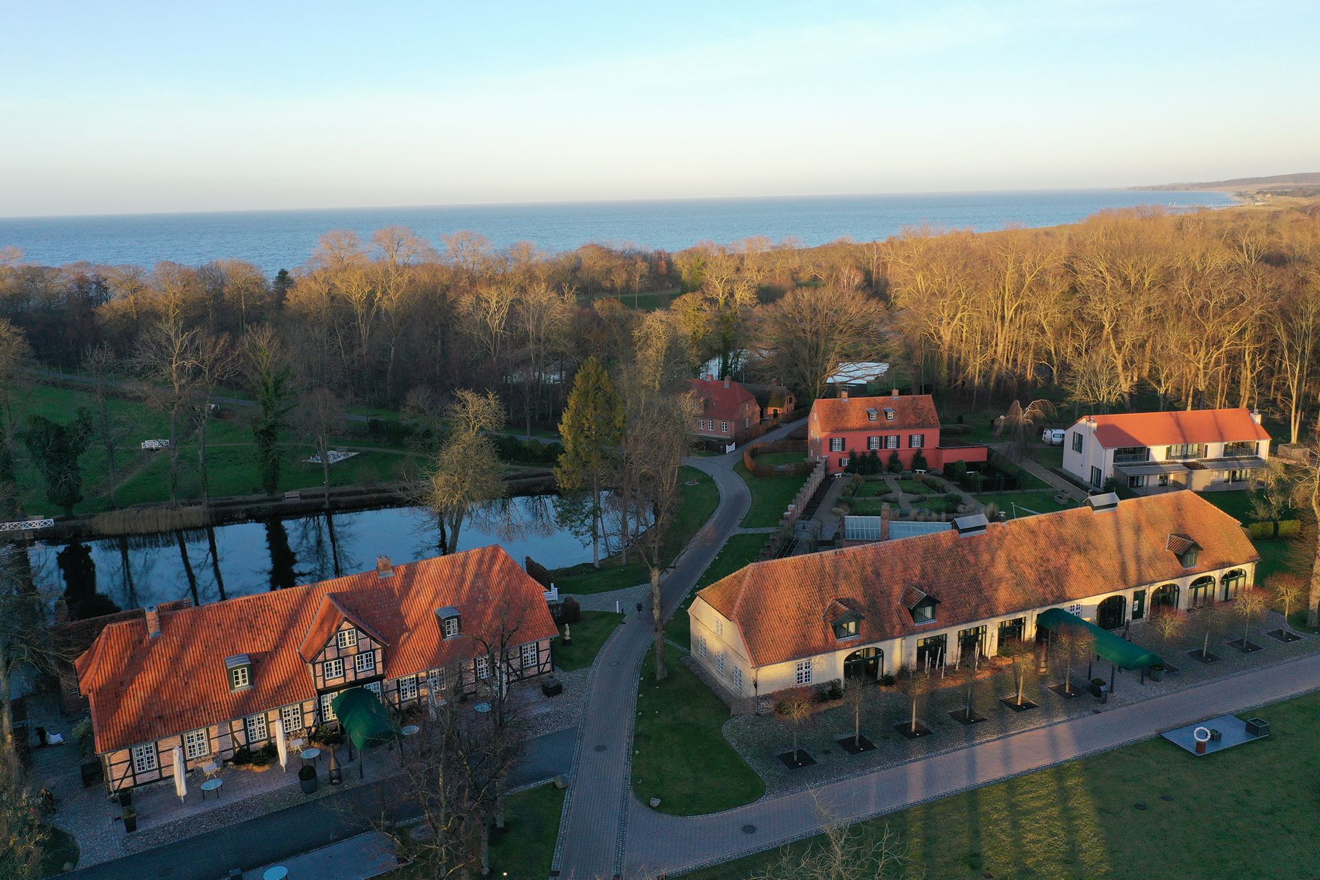 Grand Village Weissenhaus